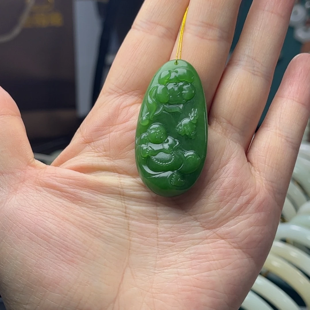 和田玉未镶嵌颈饰