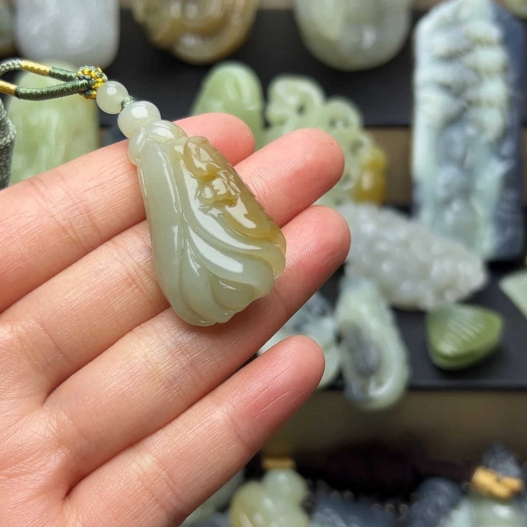 胜***哥和田玉未镶嵌挂件