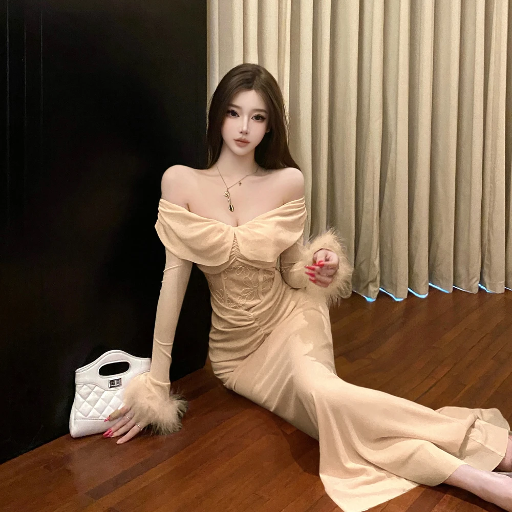 秋季纯欲性感一字肩蕾丝拼接毛毛长袖设计感气质收腰鱼尾连衣裙