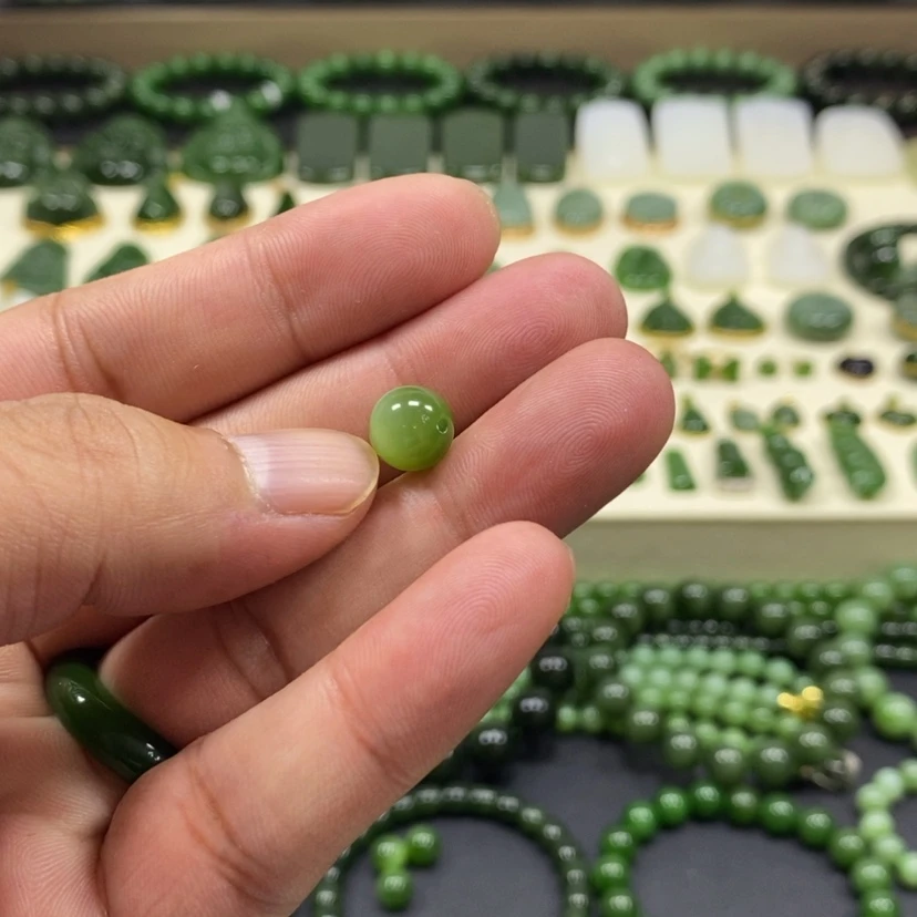 【闪购商品】颈饰未镶嵌和田玉（碧玉）小*