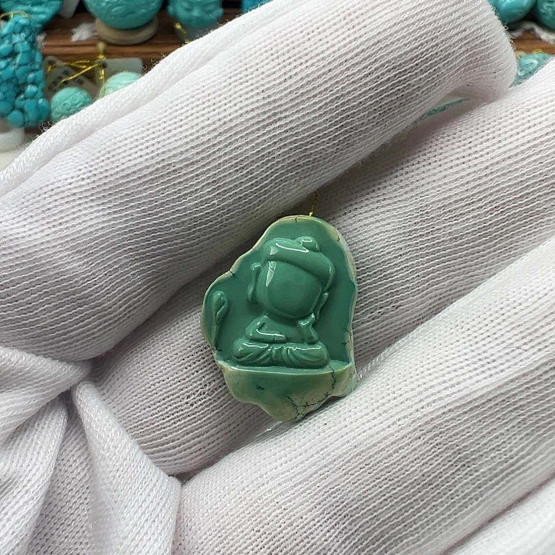 绿松石配饰未镶嵌