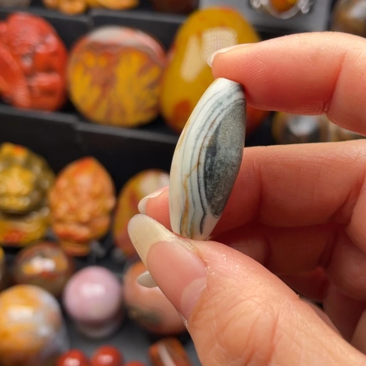 玛瑙/玉髓未镶嵌颈饰