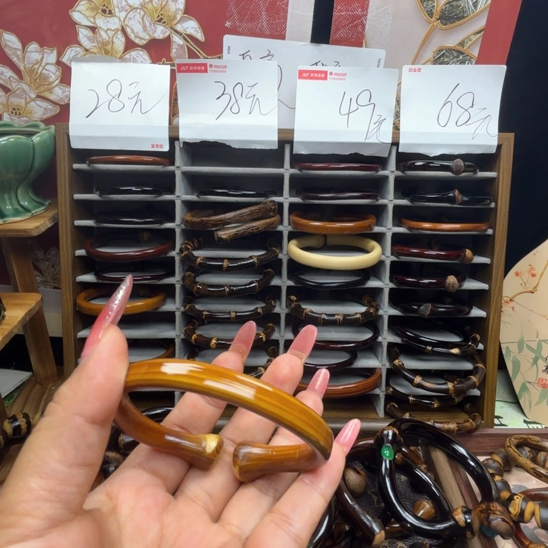 鼎***️木质非金属藤镯子