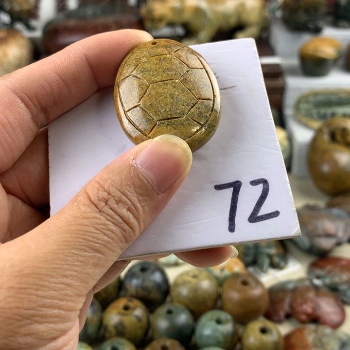 四***子未镶嵌岫岩河磨玉（透闪石质玉）珠宝奇石