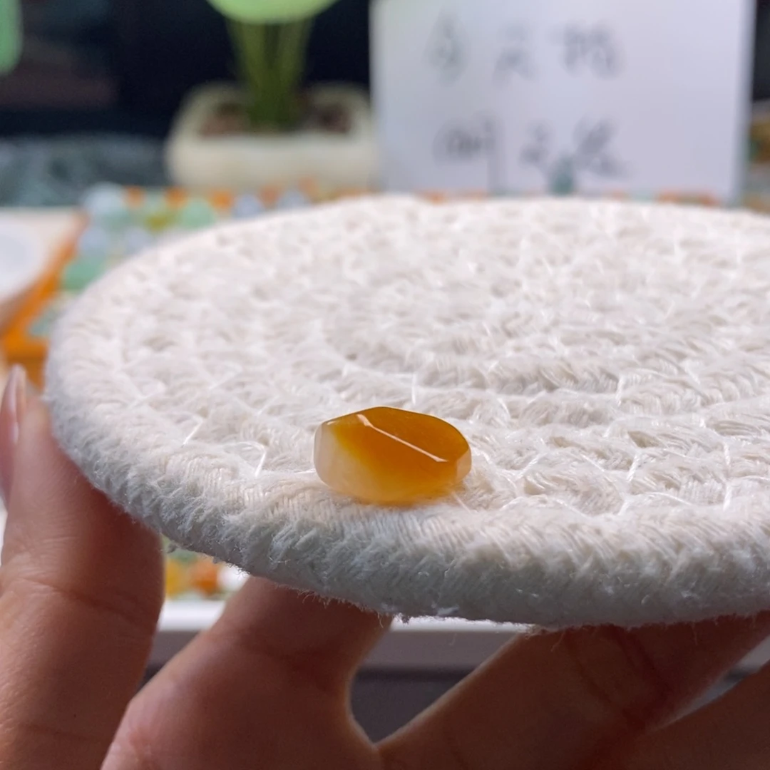 翡翠散珠天然翡翠焦糖黄随行