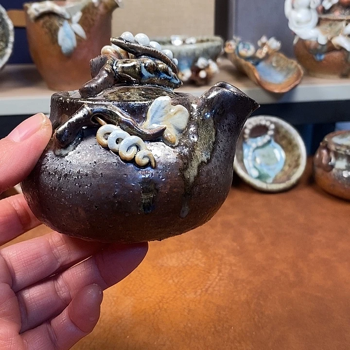 瓷片我们的确是一个人的