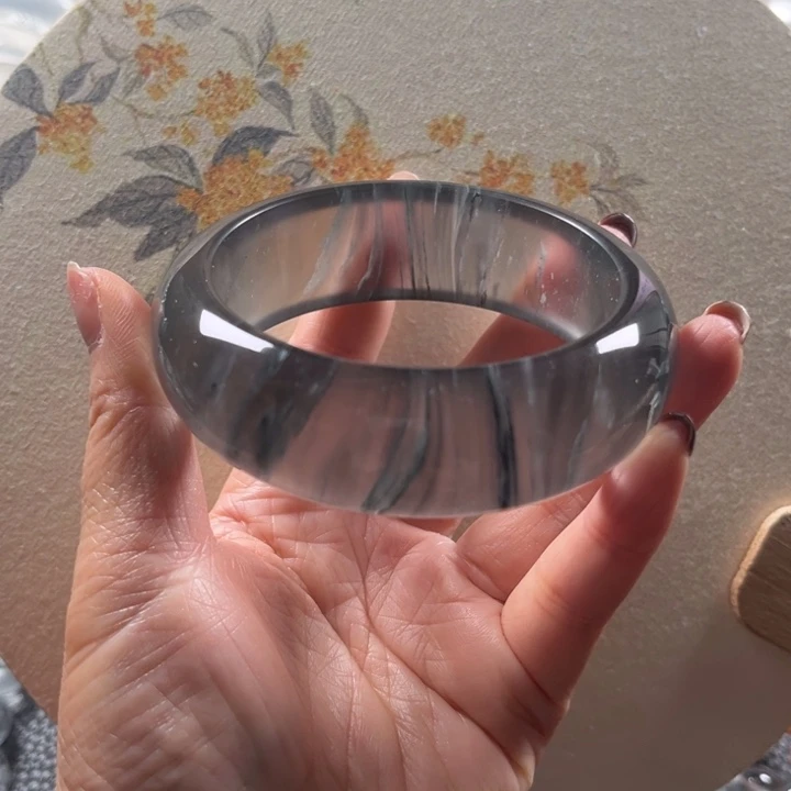 石英质玉未镶嵌手镯60.9