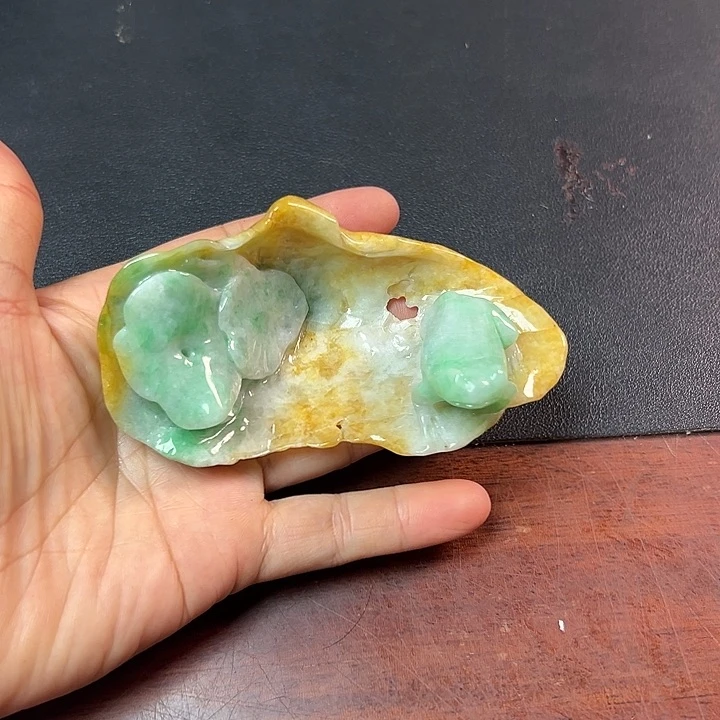 翡翠摆件未镶嵌翡翠