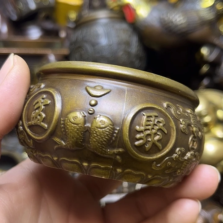 诚信经营精美铜器