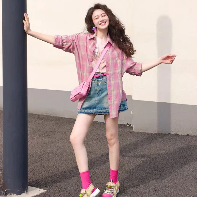 夏日绝美多巴胺穿搭粉色格子衬衫外套女2025新款漂亮上衣防晒衬衣