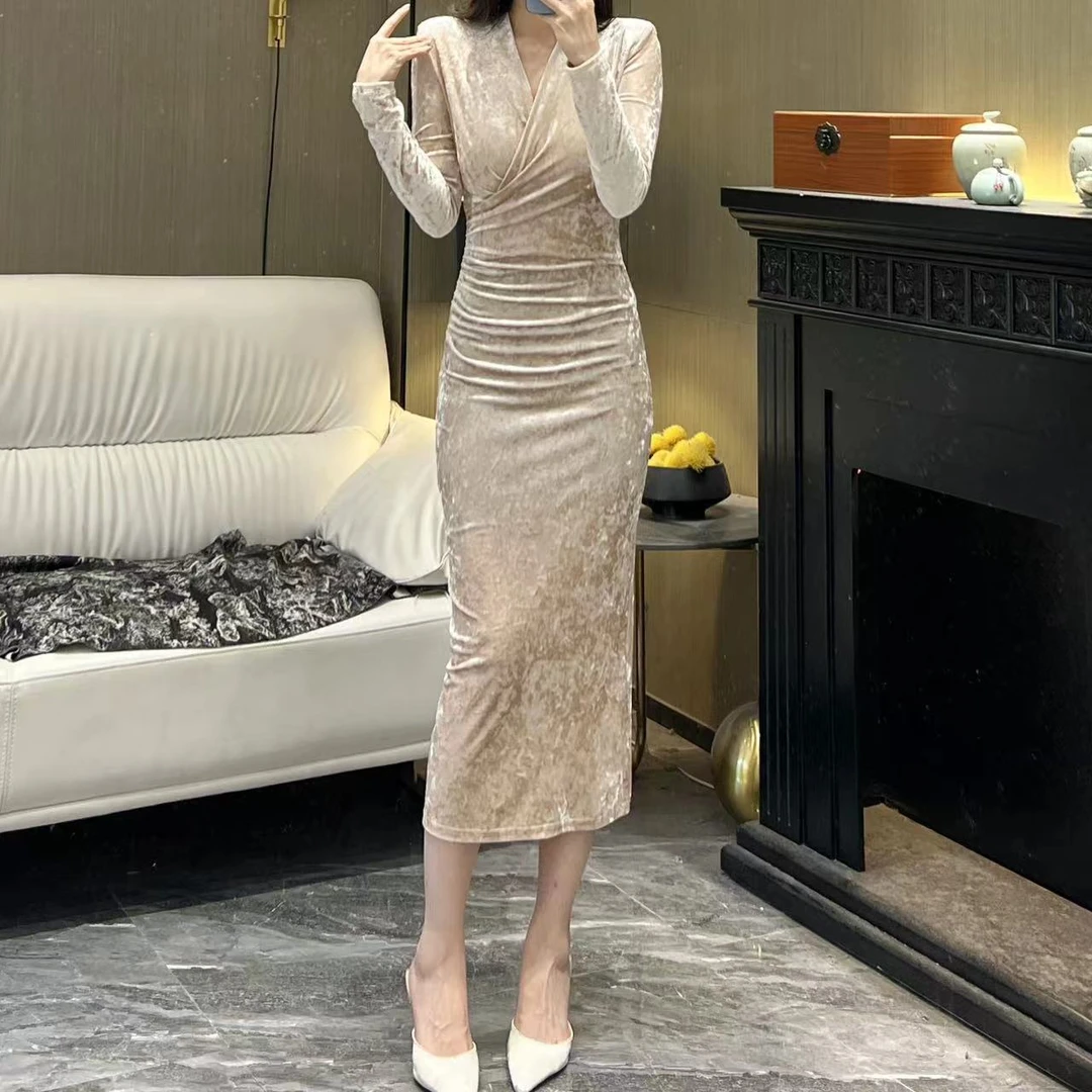 气质女人味轻奢立领长袖丝绒金钻绒纯色显瘦时尚连衣裙长裙