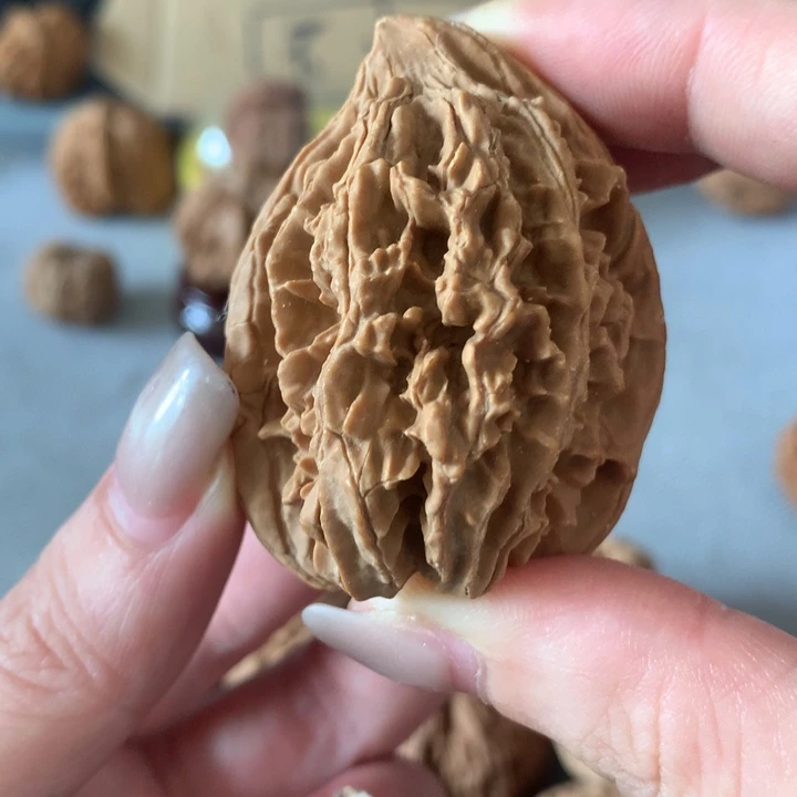 鸿***文玩核桃吊坠异形单只