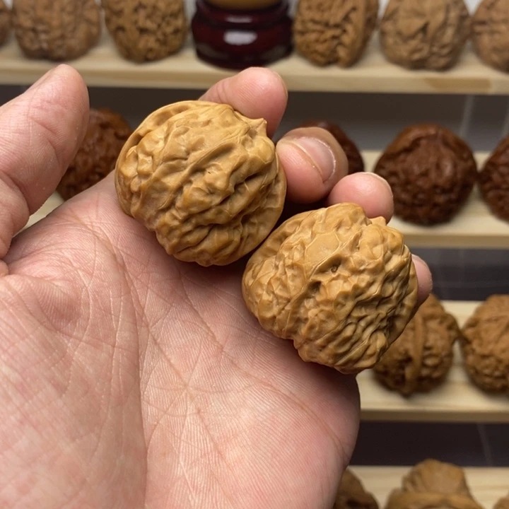 把件核桃35尺全品蛤蟆头