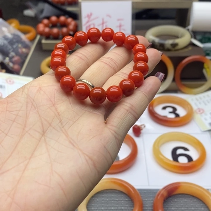 石英质玉（黄龙玉）手链未镶嵌