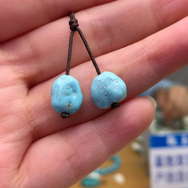 未镶嵌绿松石原矿