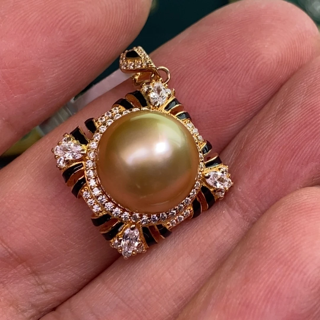 颈饰银S925镶嵌海水珍珠