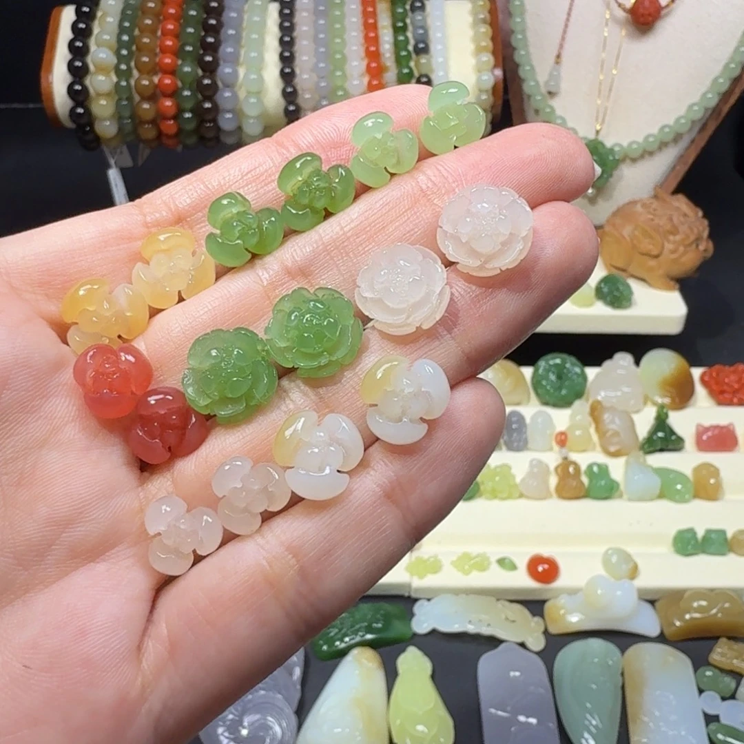 和田玉未镶嵌珠宝半成品耳饰一对230起