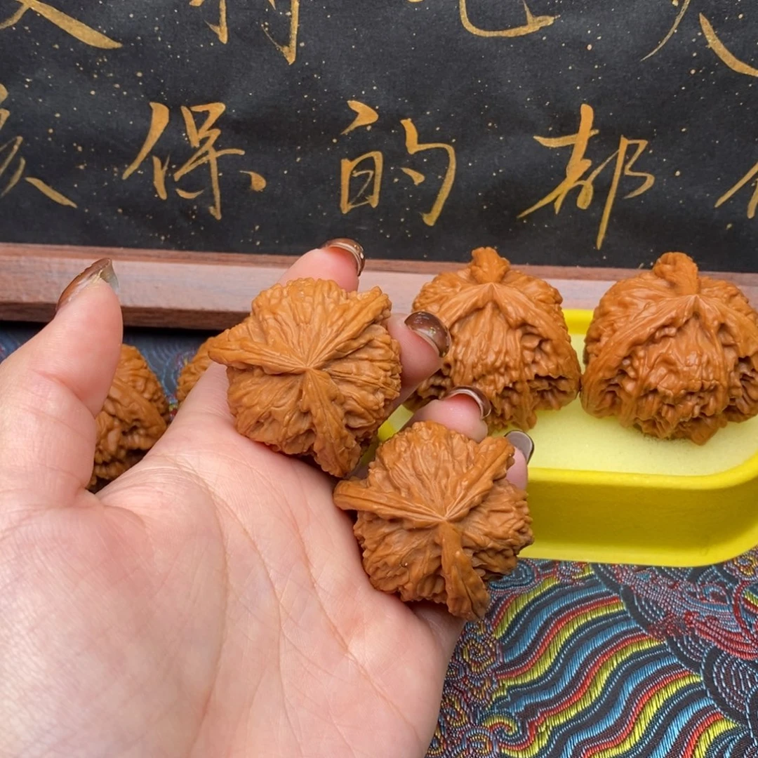吊坠文玩核桃杏**叟