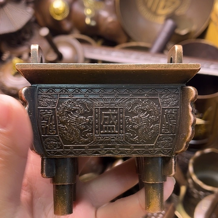 铜233455678987668986655557