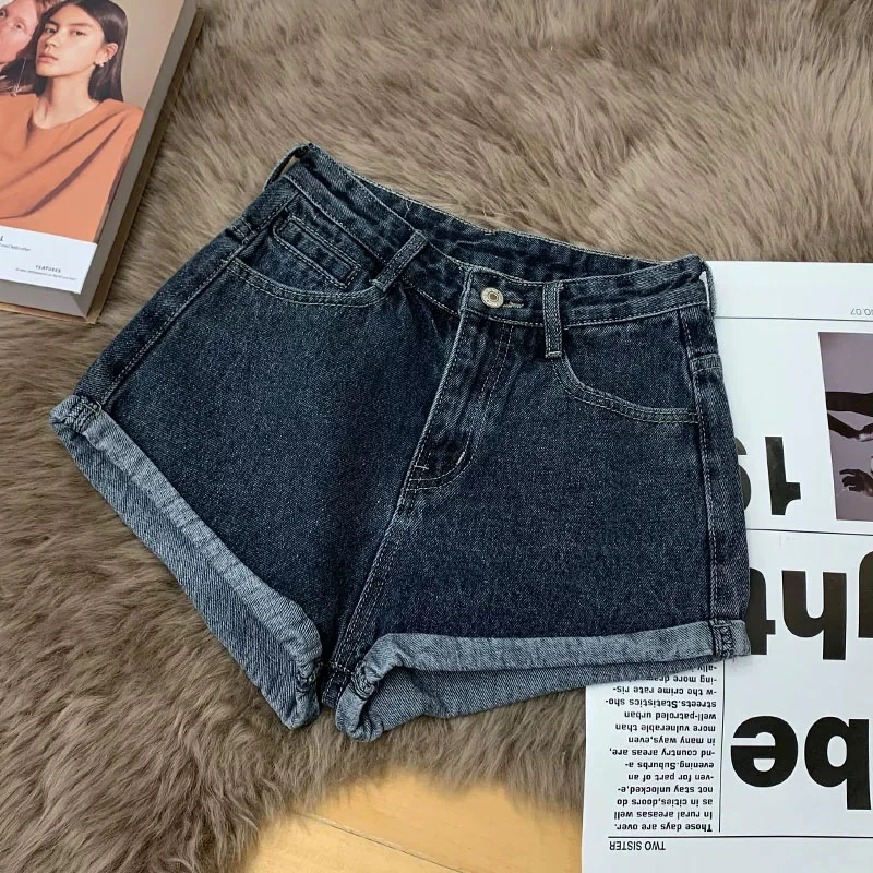 505  韩系高腰显瘦卷边设计款阔腿牛仔短裤（LZZ15）