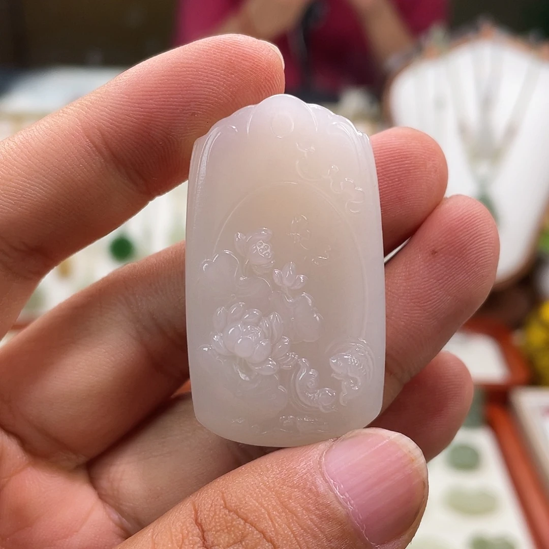 颈饰未镶嵌和田玉