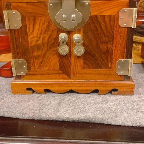 檀香紫檀（小叶紫檀）'*