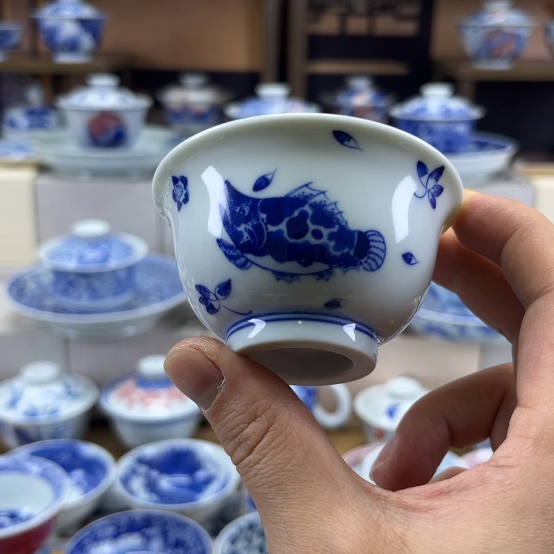 手绘桃花鳜鱼压手杯