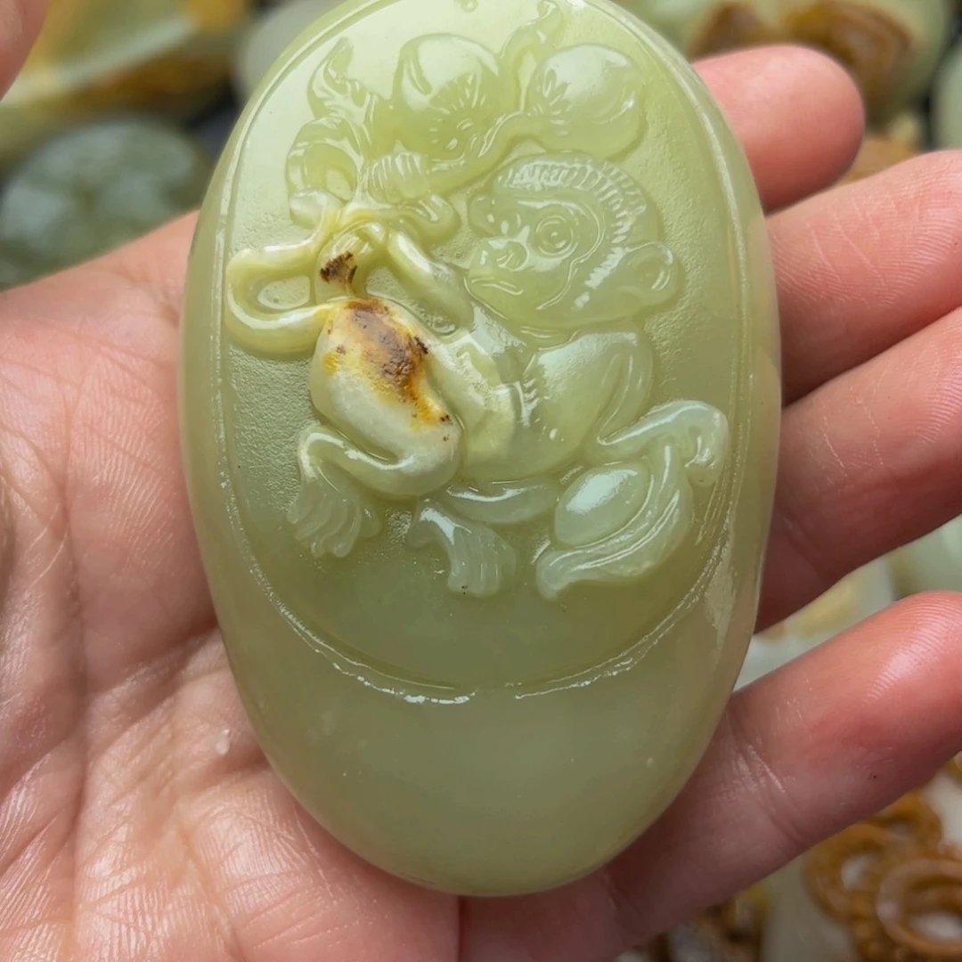 石材方解石手把件猴