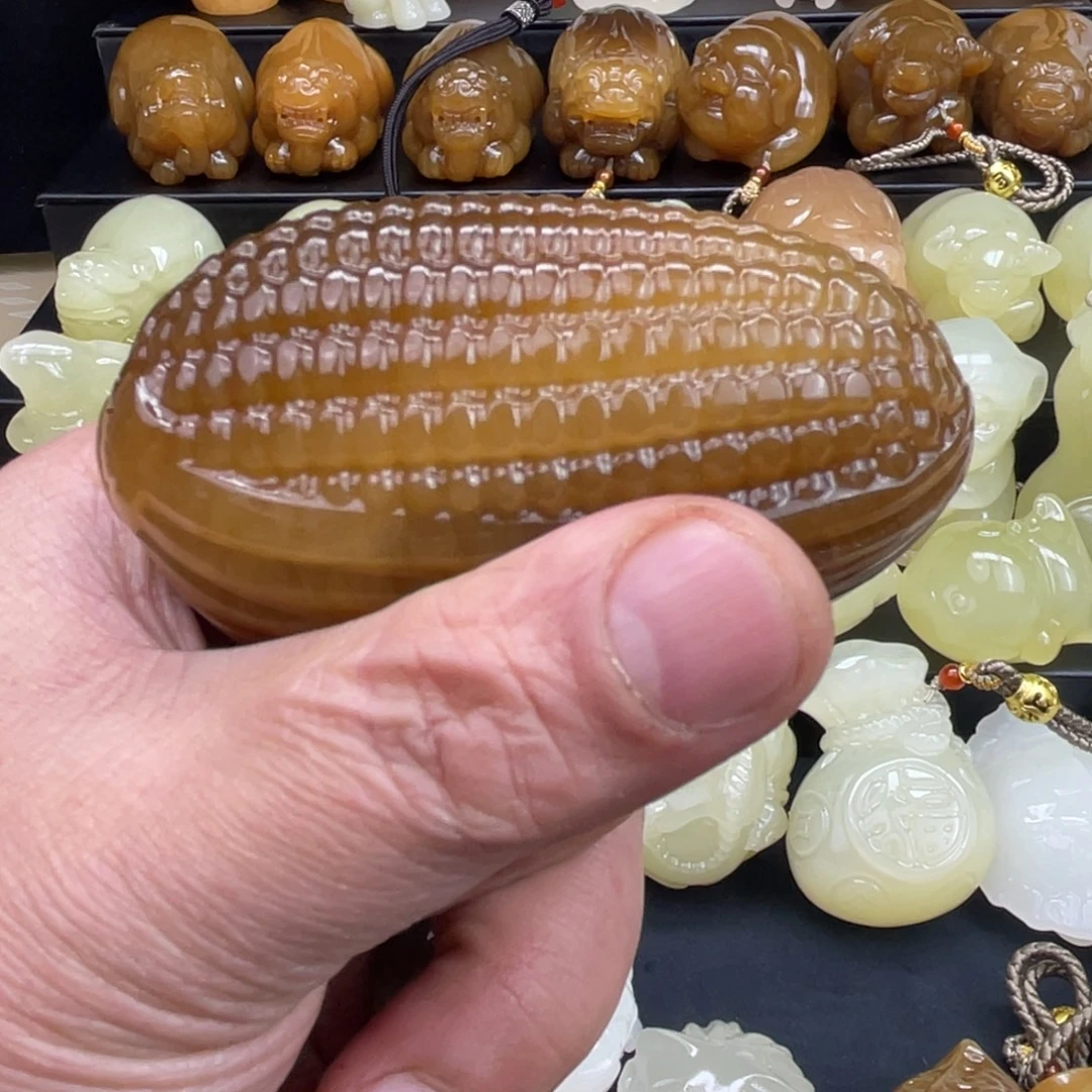 用***0昆仑山料手把观赏