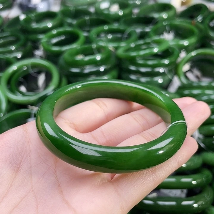 未镶嵌手镯和田玉（碧玉）