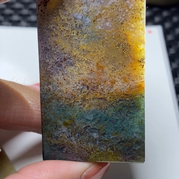 玛瑙/玉髓颈饰未镶嵌丝**缘