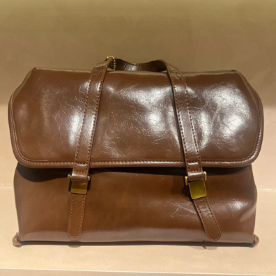 女士咖啡色双带包