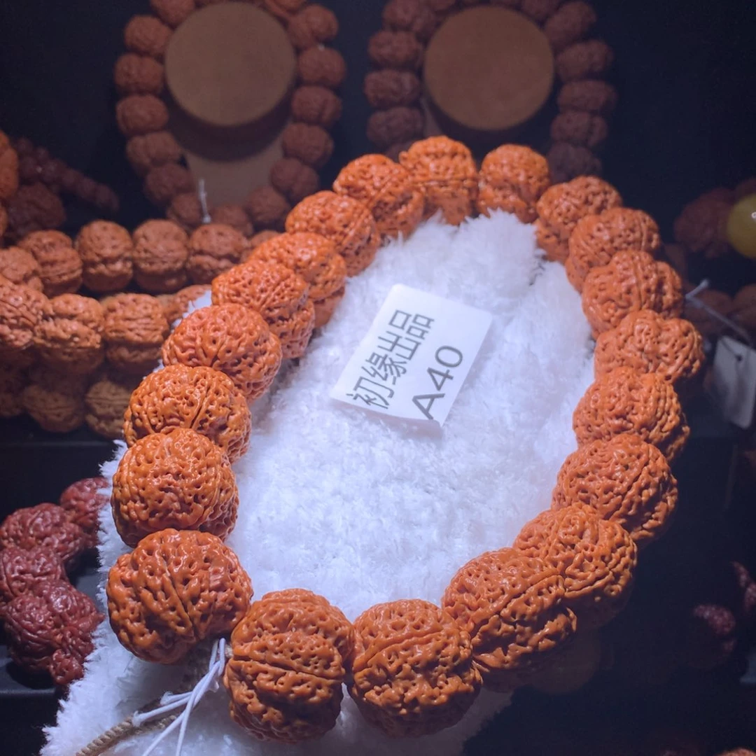 金刚菩提吊坠29尺满肉蜂王手持