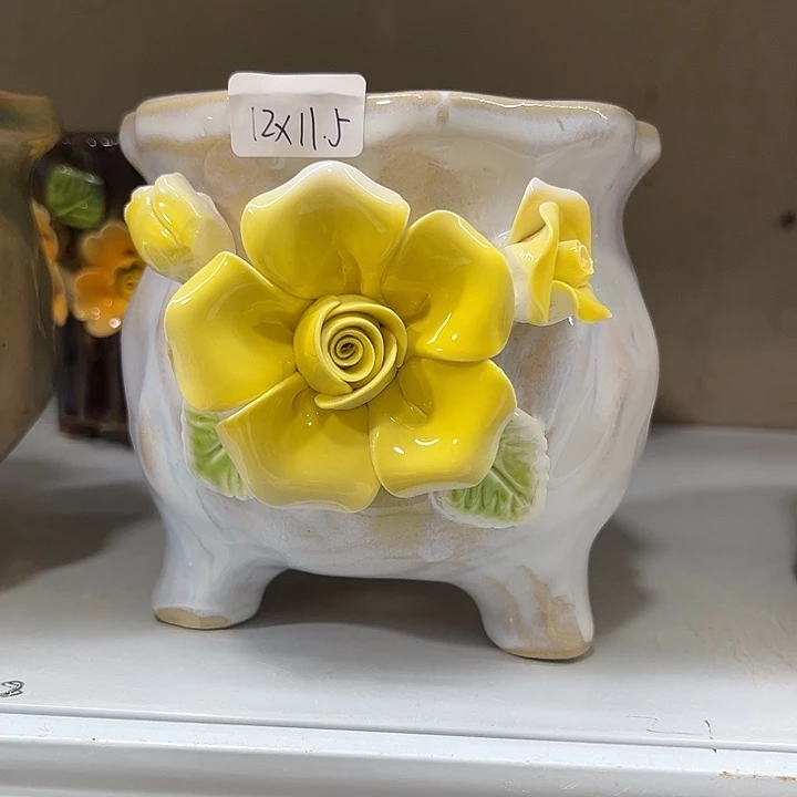 紫砂花盆陶瓷制品