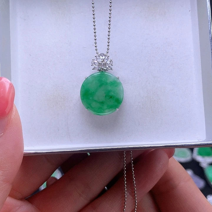 颈饰银S925镶嵌翡翠11111111