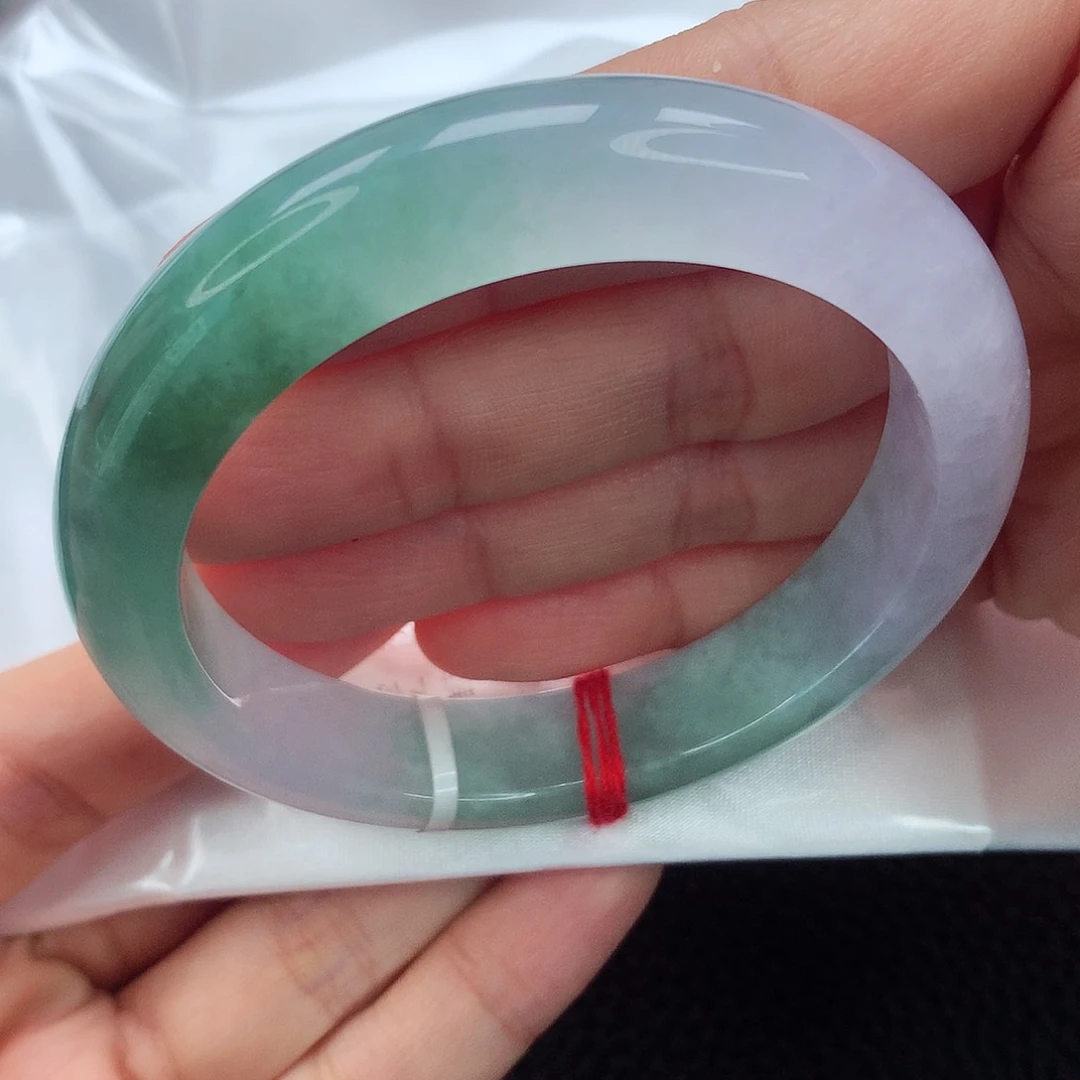 未镶嵌手镯翡翠54.6 局部起光 底部有小棉