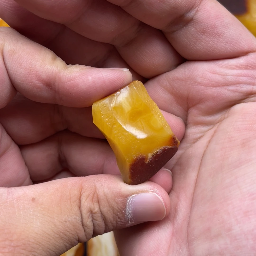 ～***我定制蜜蜡未镶嵌原石