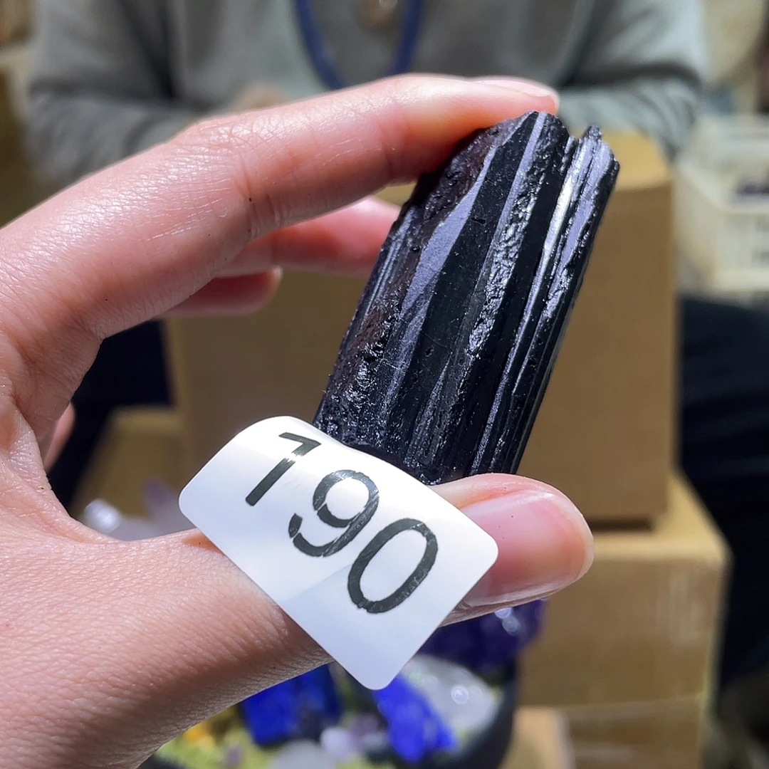 未镶嵌水晶珠宝半成品