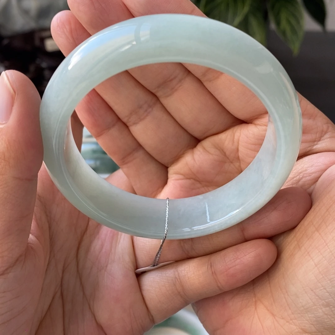 翡翠未镶嵌手镯天然