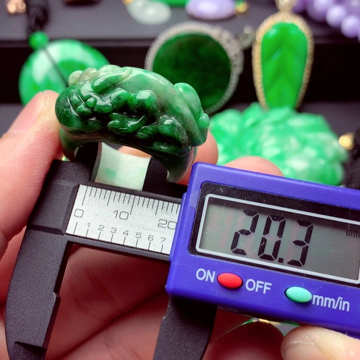 翡翠未镶嵌戒指A货