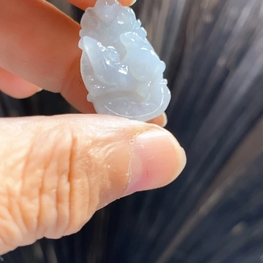 翡翠未镶嵌颈饰Et ioo u ippp