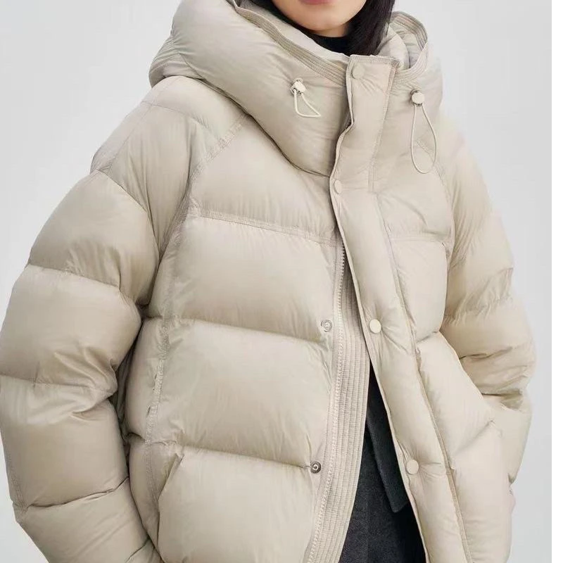 云朵泡芙羽绒服女2025新款短款连帽白鸭绒加厚保暖面包服轻奢外套