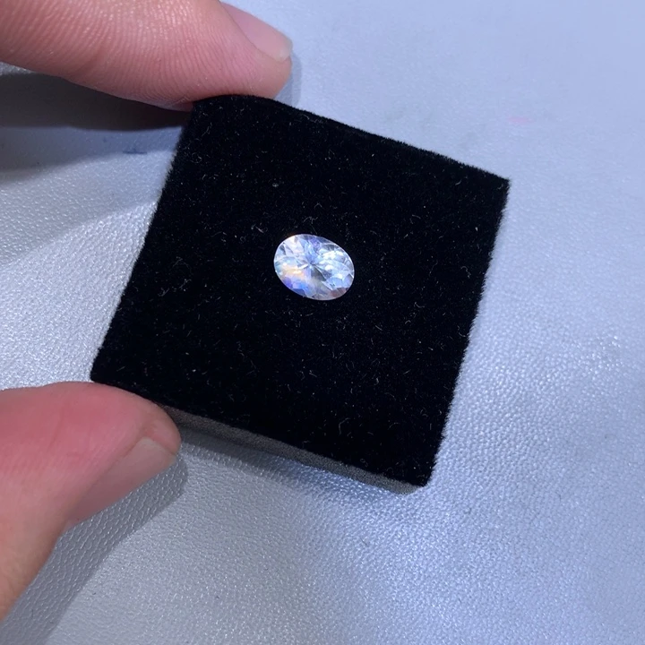 长石裸石未镶嵌1.485克拉