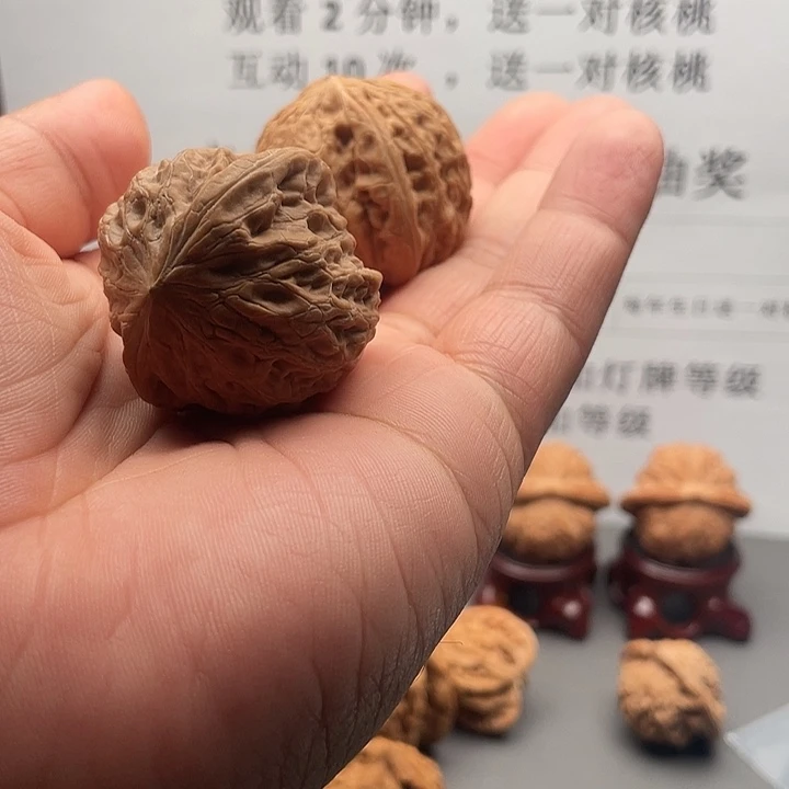 *****文玩核桃吊坠铁锤