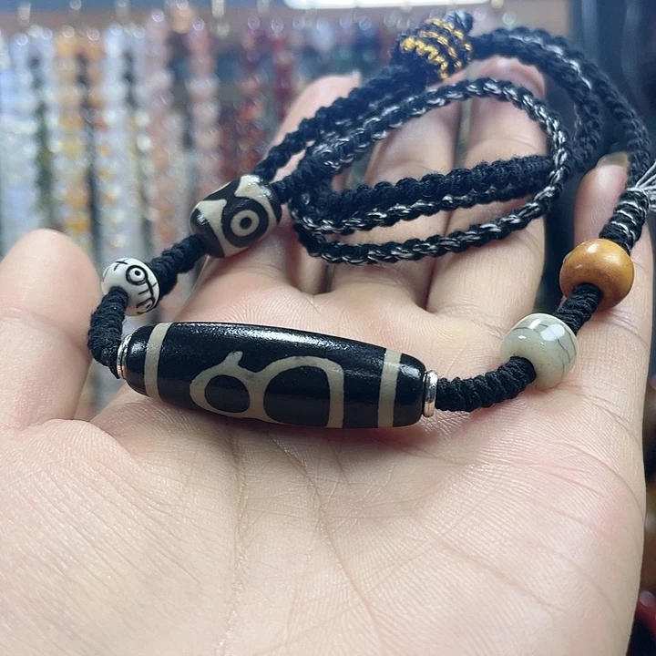 玛瑙/玉髓未镶嵌天珠