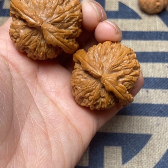 吊坠文玩核桃白狮子全品40