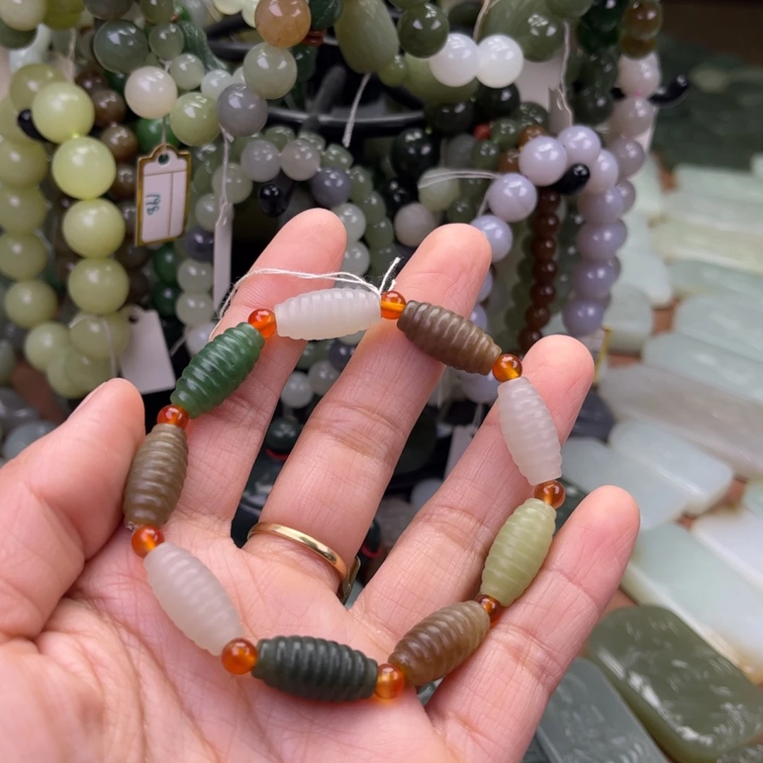 和田玉未镶嵌手串