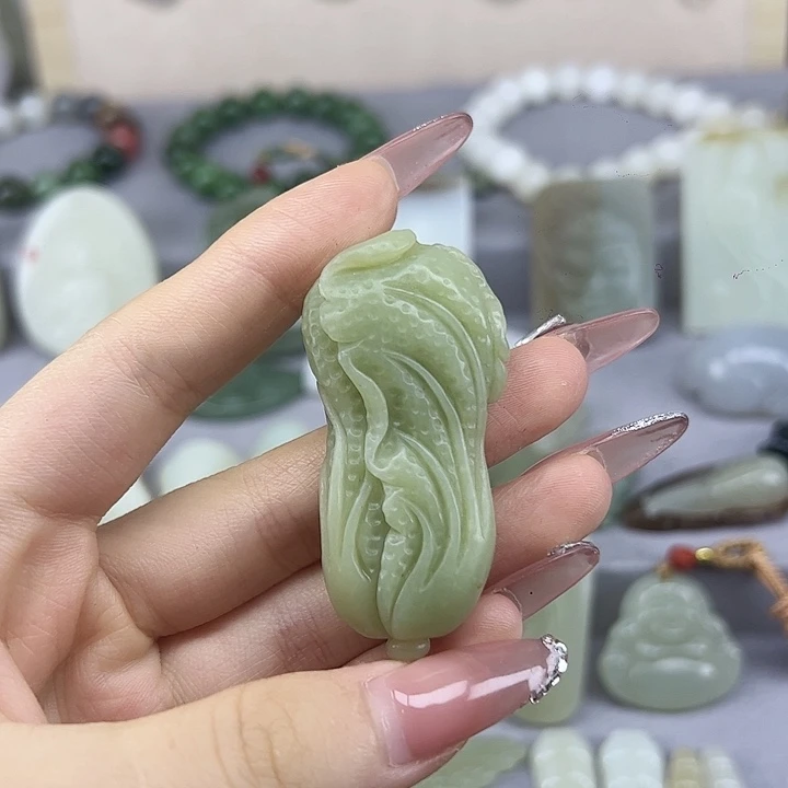 颈饰未镶嵌和田玉