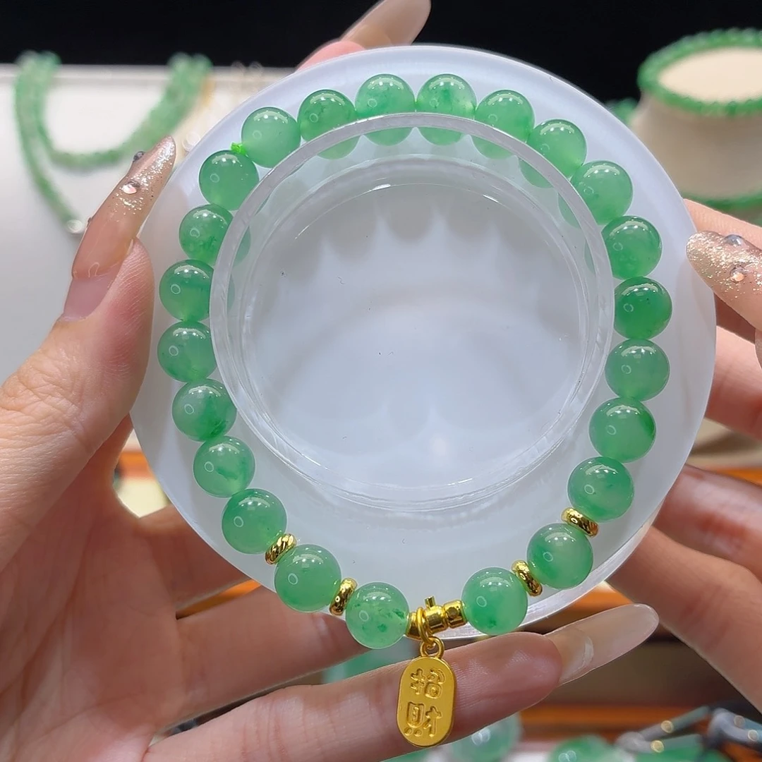 石英质玉未镶嵌颈饰