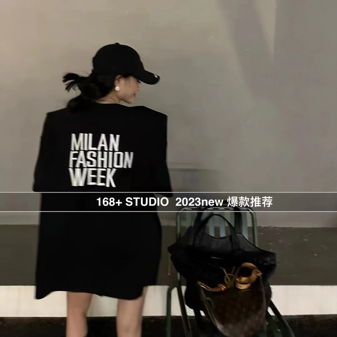 重工刺绣垫肩短袖t恤女夏季2025新款宽松大版长款遮屁股上衣潮牌